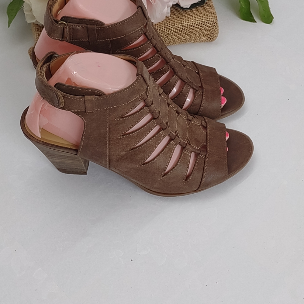 Brown Women's Heeled Sandals - Picture 3 of 10